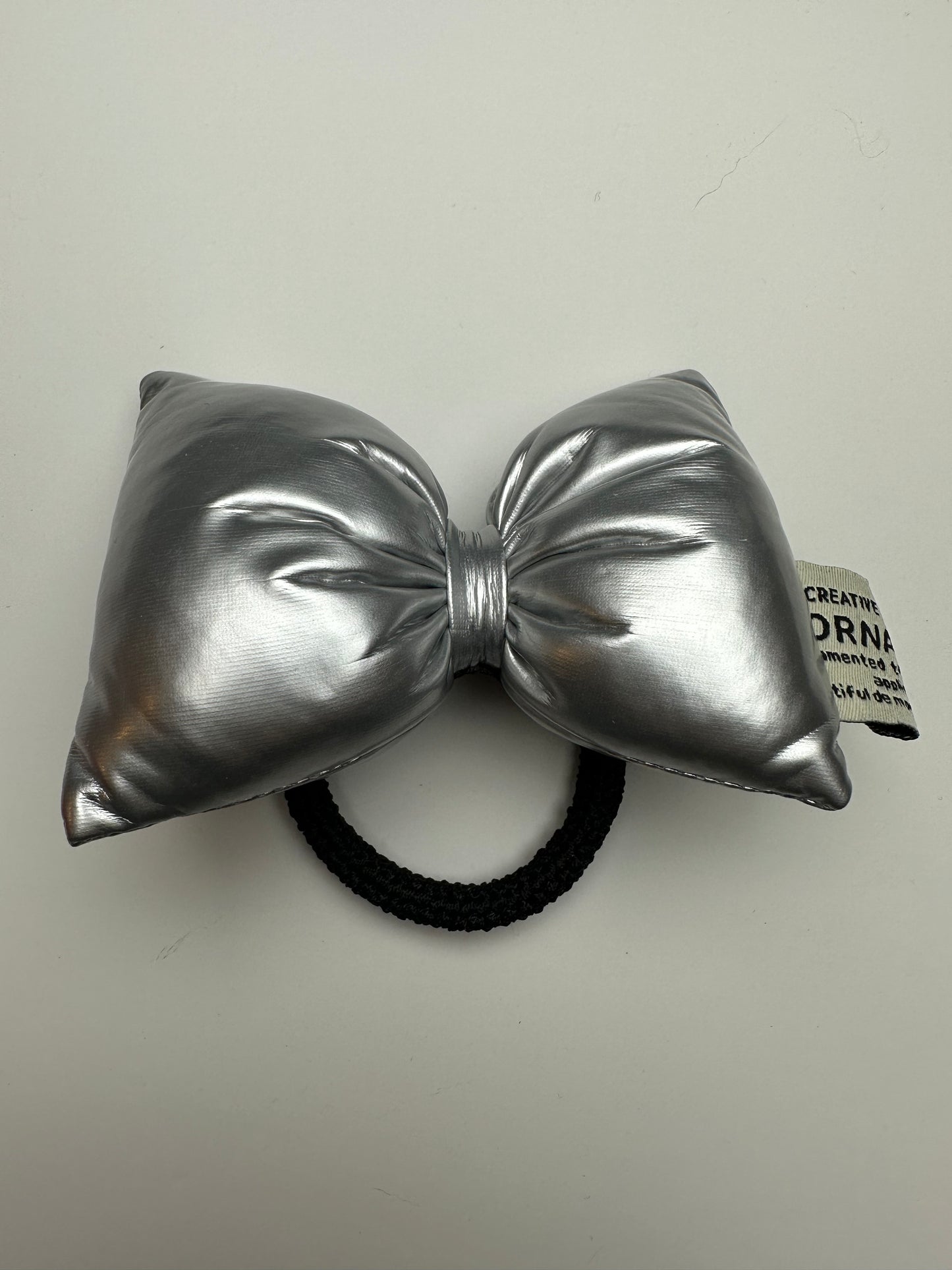 Glossy Bow