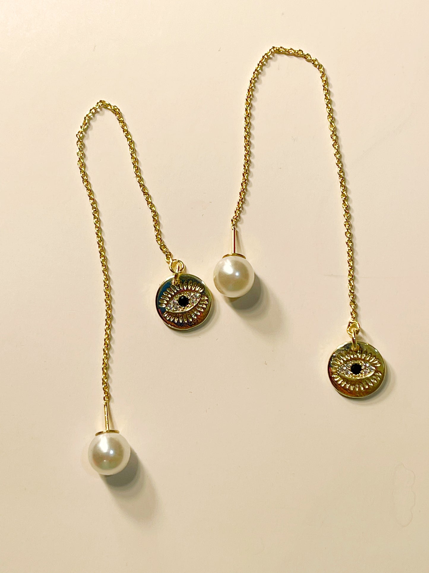 Eye & Pearl Drop Earring